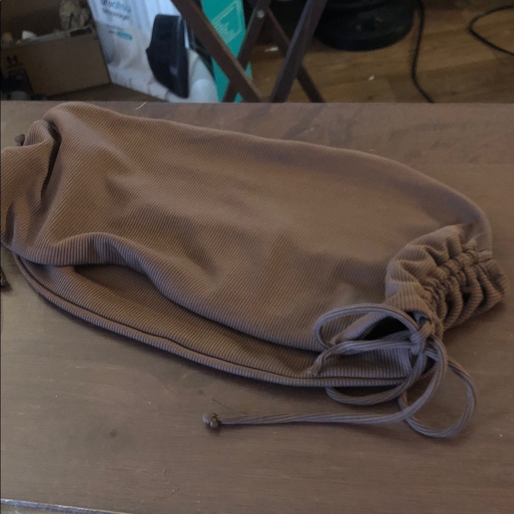 Ribbed Drawstring crop top in Brown